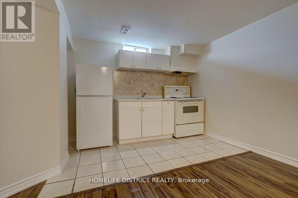 1861 Bainbridge Drive, Pickering, Ontario  L1V 6H6 - Photo 14 - E13009962