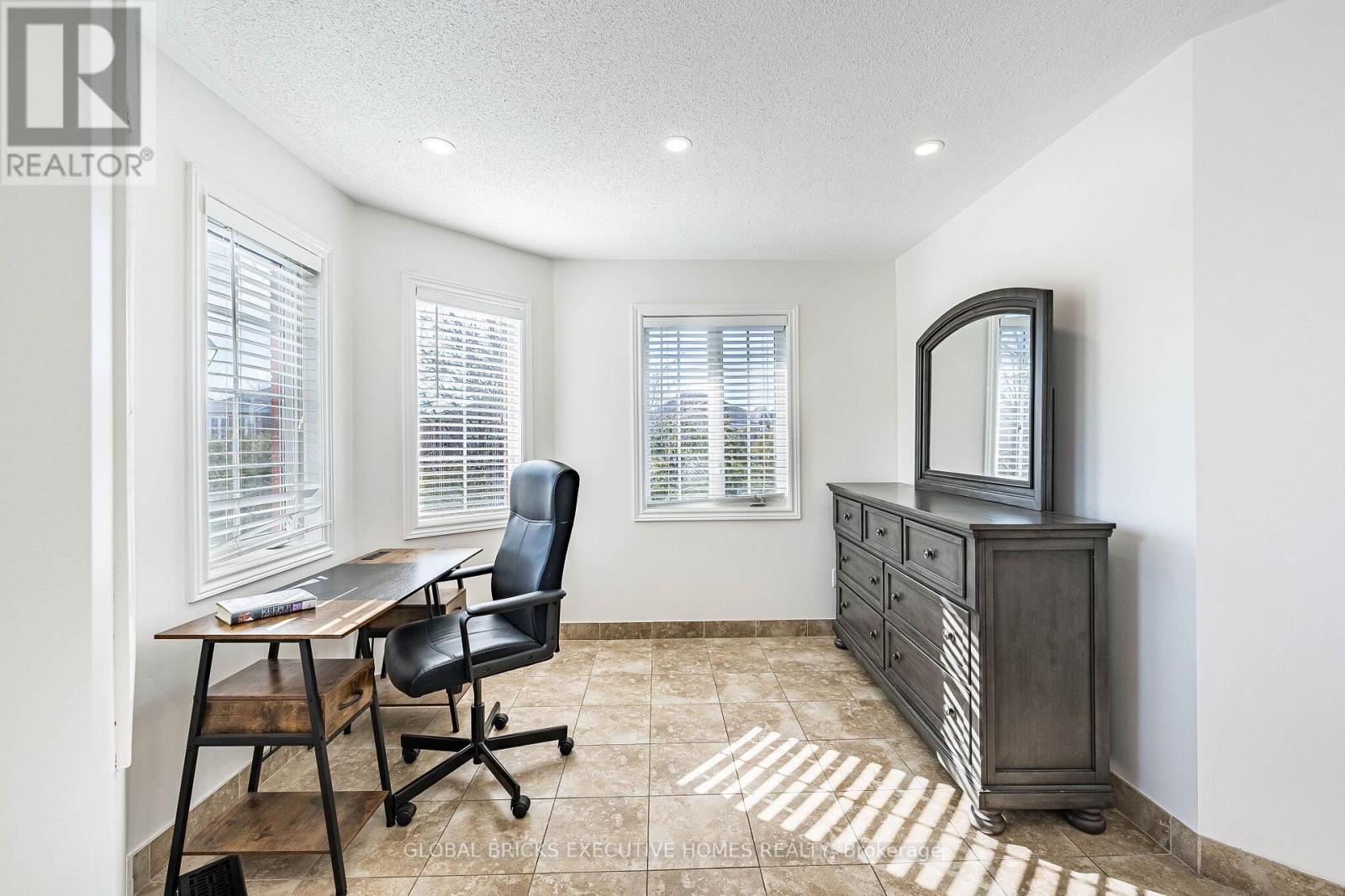 40 Hubert Corless Drive S, Caledon, Ontario  L7E 1W7 - Photo 33 - W13009142