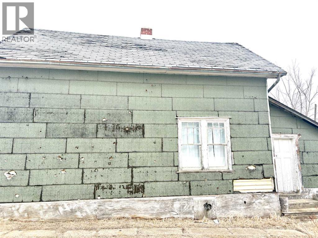 5035 50 Street, Innisfree, Alberta  T0B 2G0 - Photo 4 - A2301851