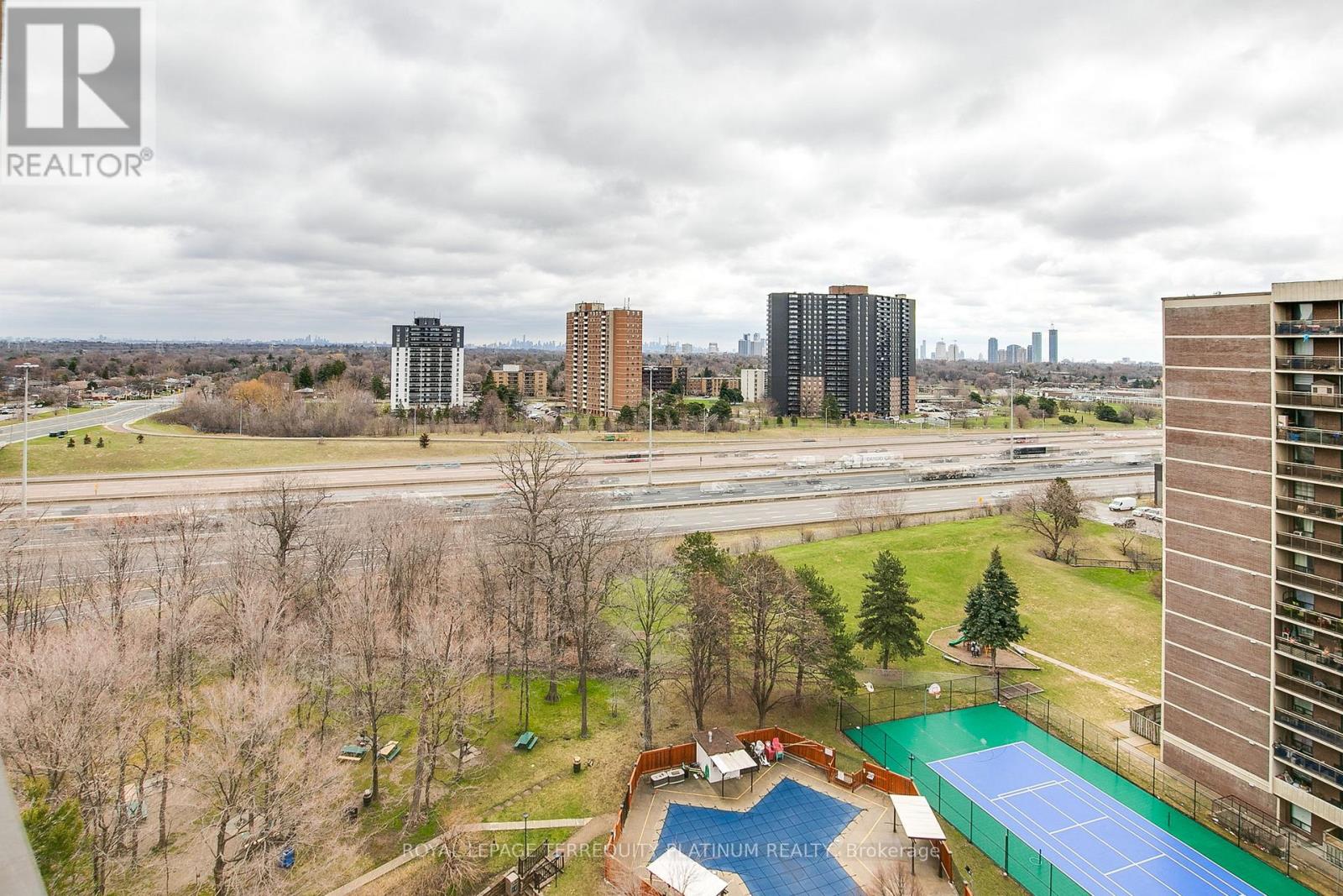 1517 - 551 The West Mall, Toronto, Ontario  M9C 1G7 - Photo 22 - W13009958