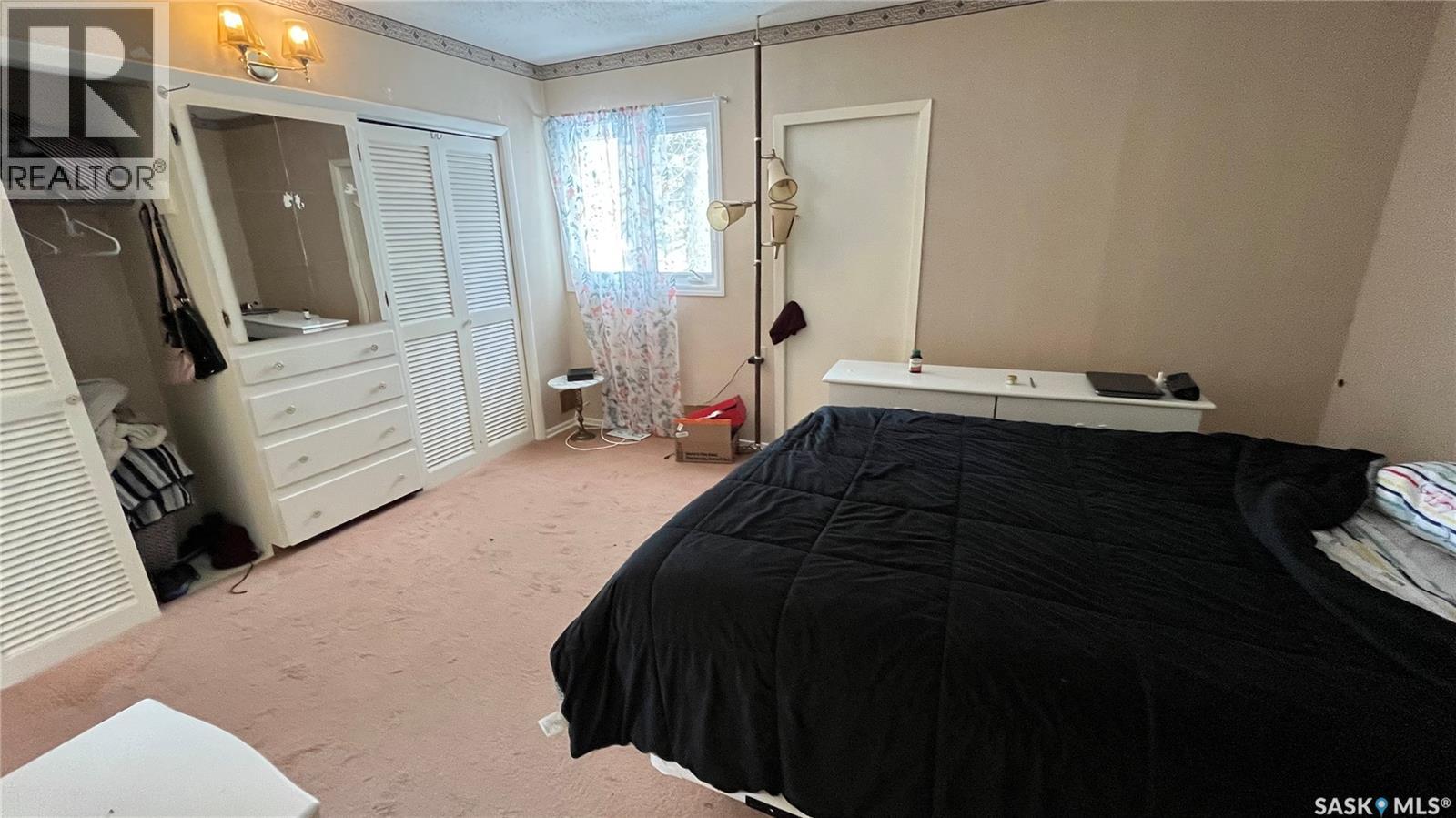 209 Hood Street, Maple Creek, Saskatchewan  S0N 1N0 - Photo 13 - SK033188