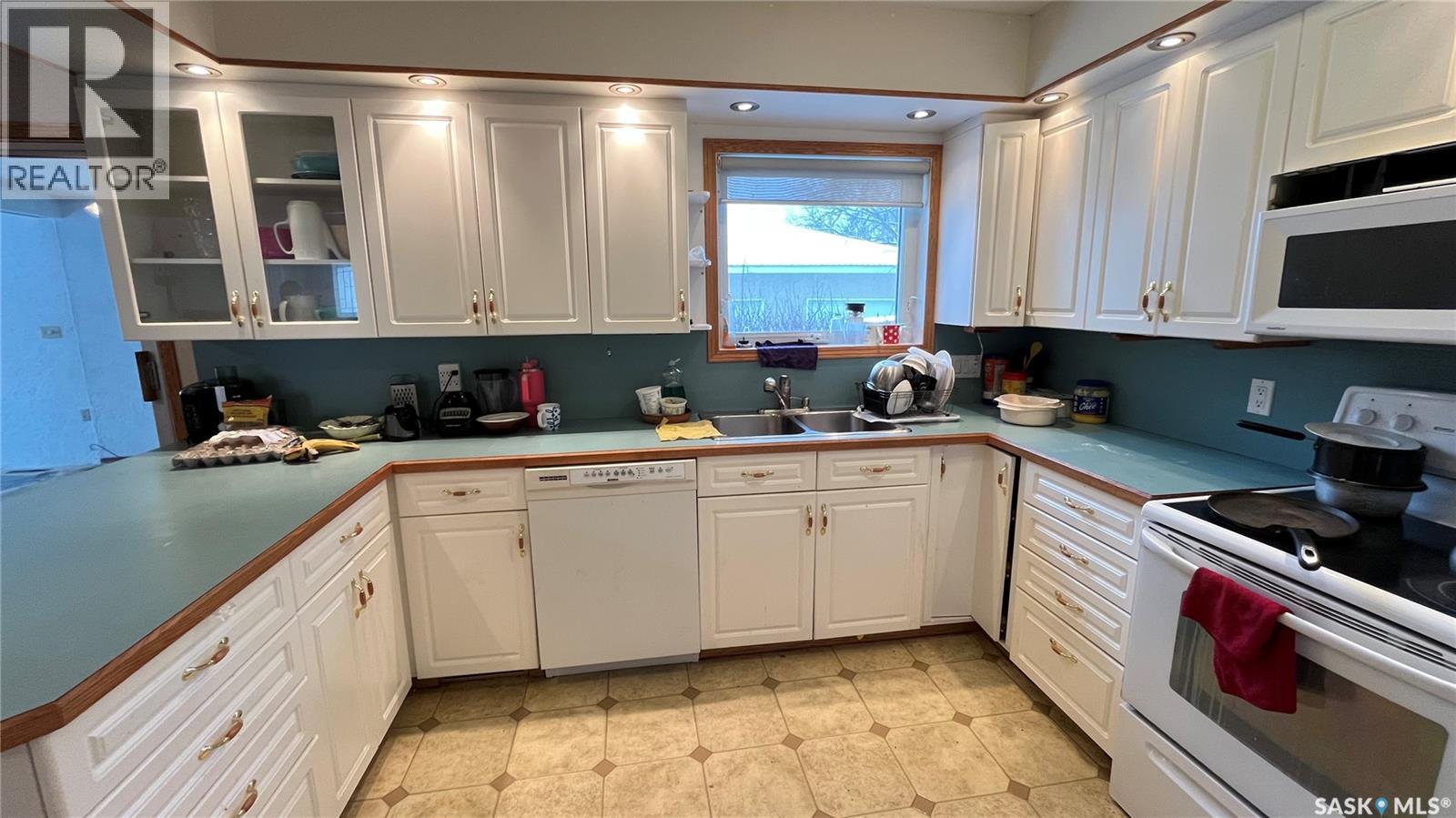 209 Hood Street, Maple Creek, Saskatchewan  S0N 1N0 - Photo 4 - SK033188