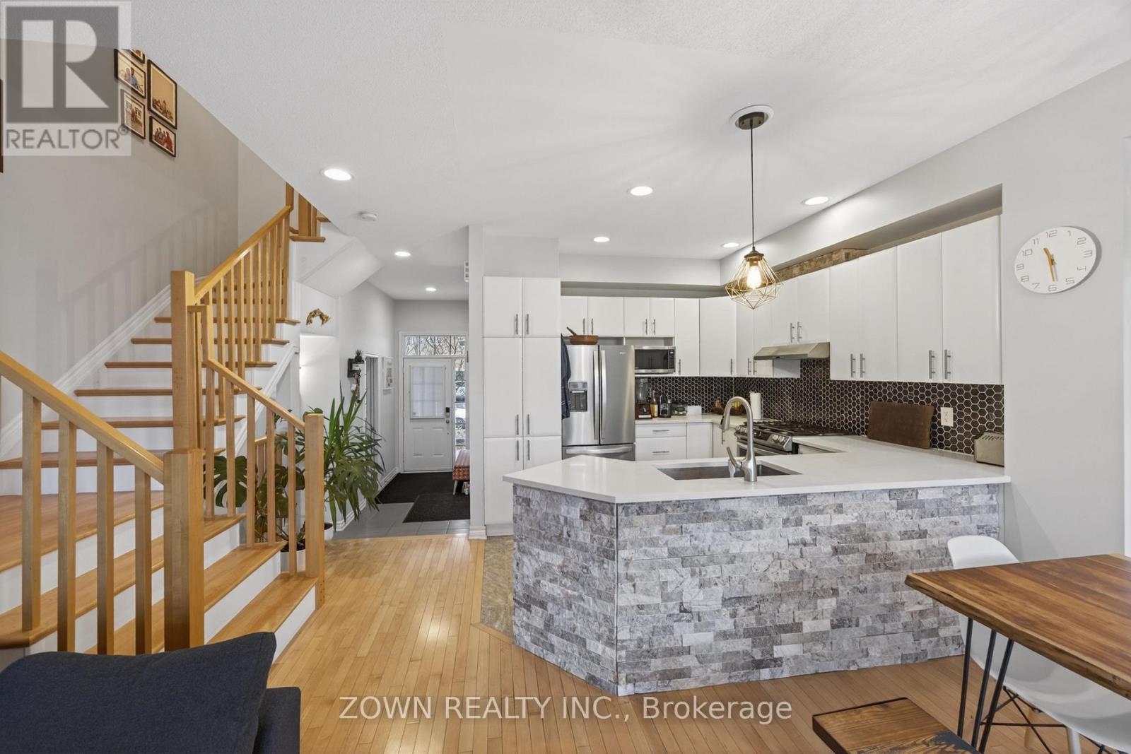 356 Kingbrook Drive, Ottawa, Ontario  K2M 0G2 - Photo 7 - X13009874