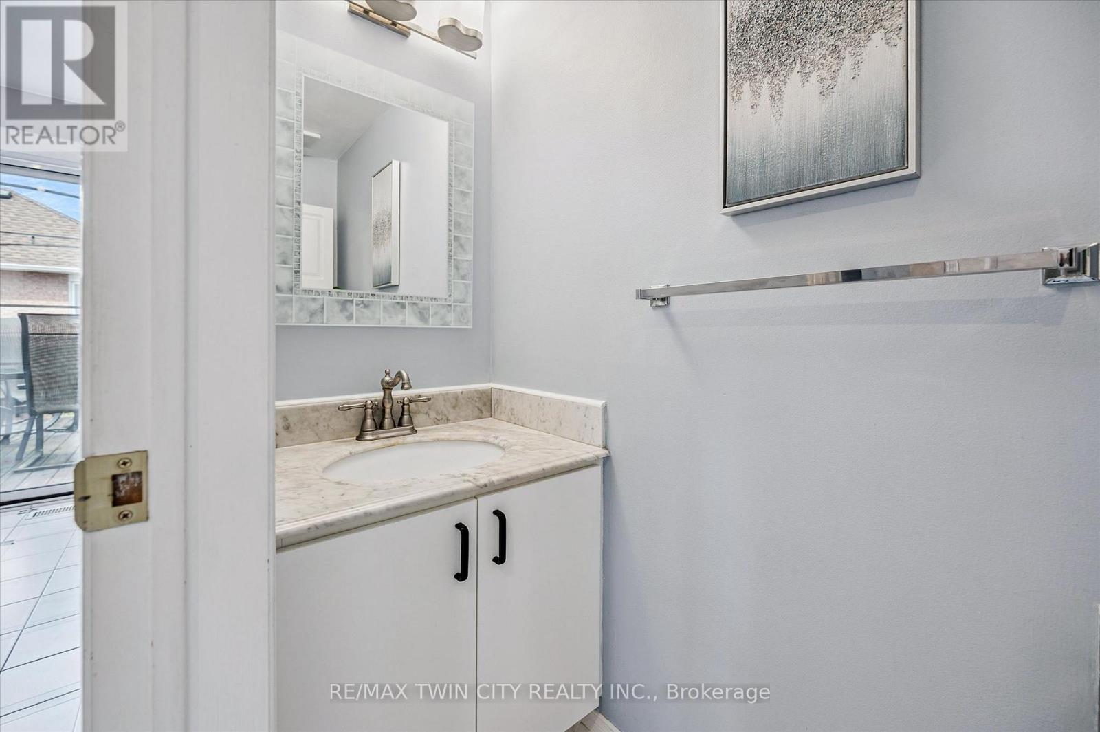 238 Langlaw Drive, Cambridge, Ontario  N1P 1B6 - Photo 19 - X13009916