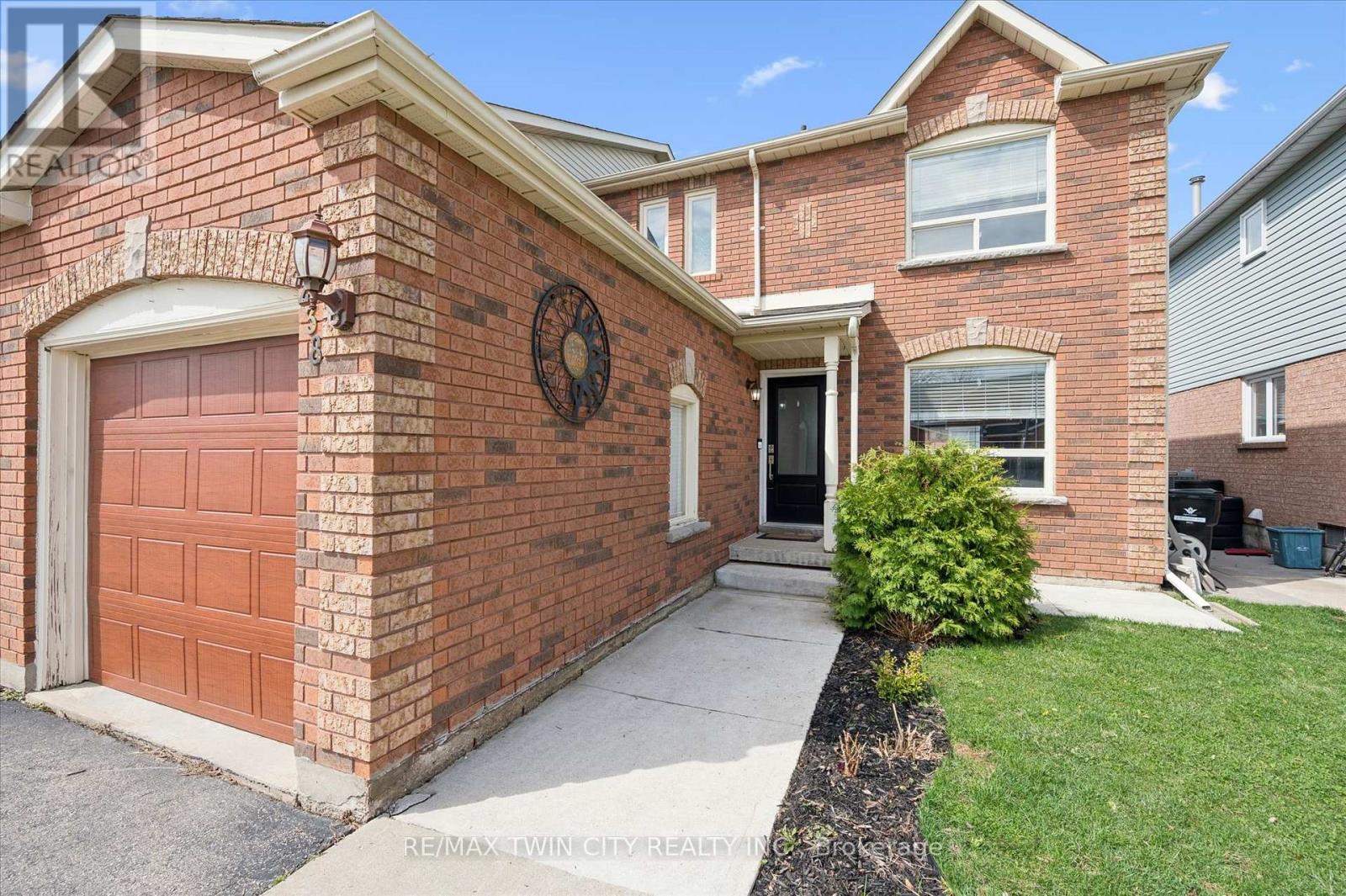 238 Langlaw Drive, Cambridge, Ontario  N1P 1B6 - Photo 5 - X13009916