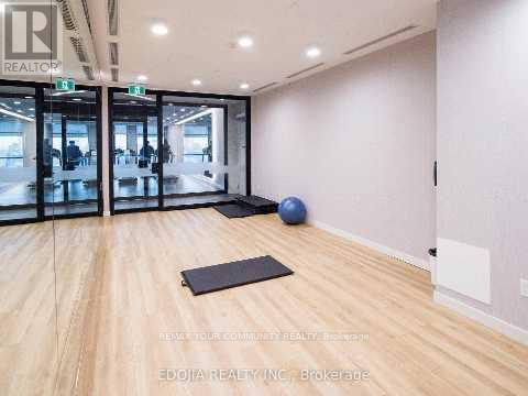 1005 - 70 Princess Street, Toronto, Ontario  M5A 0X6 - Photo 12 - C12996054