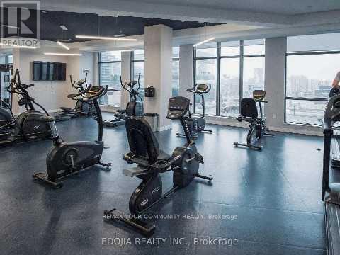 1005 - 70 Princess Street, Toronto, Ontario  M5A 0X6 - Photo 13 - C12996054