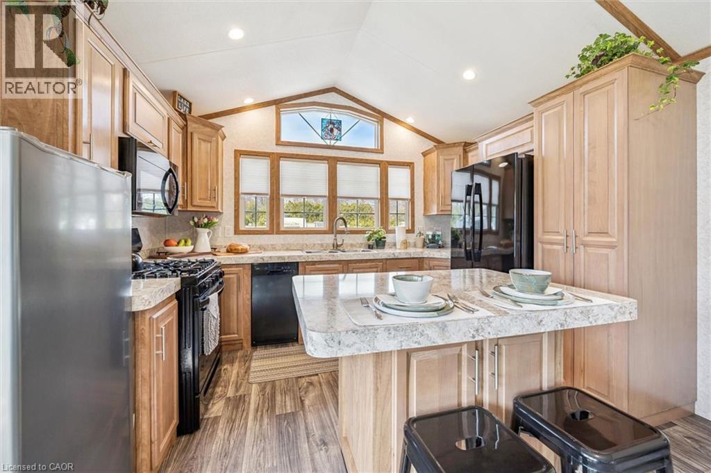 930 Lakeshore Road Unit# 83, Norfolk County, Ontario  N0J 1T0 - Photo 25 - 40821280