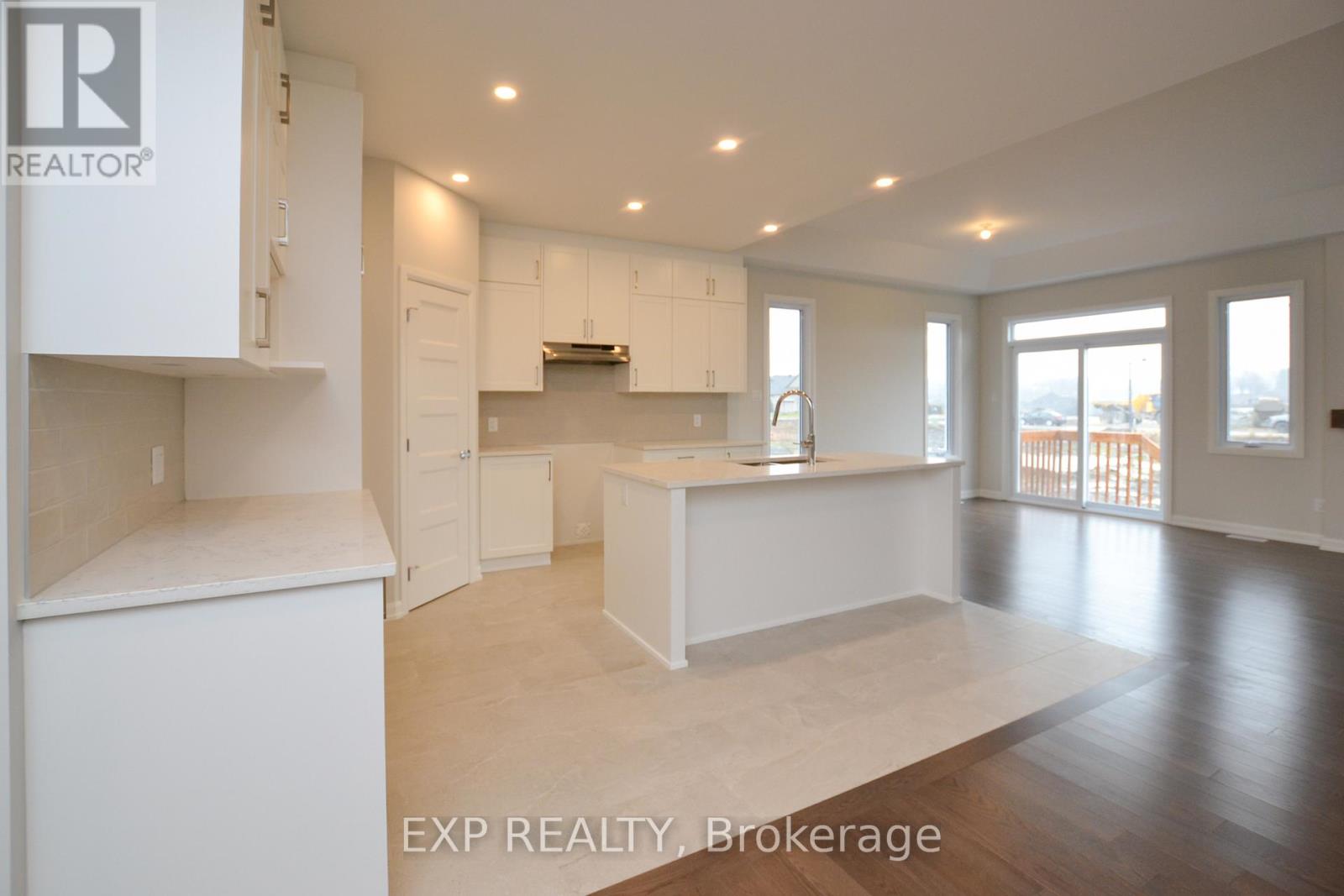 310 Turquoise Street, Clarence-Rockland, Ontario  K4K 0L5 - Photo 7 - X12506522