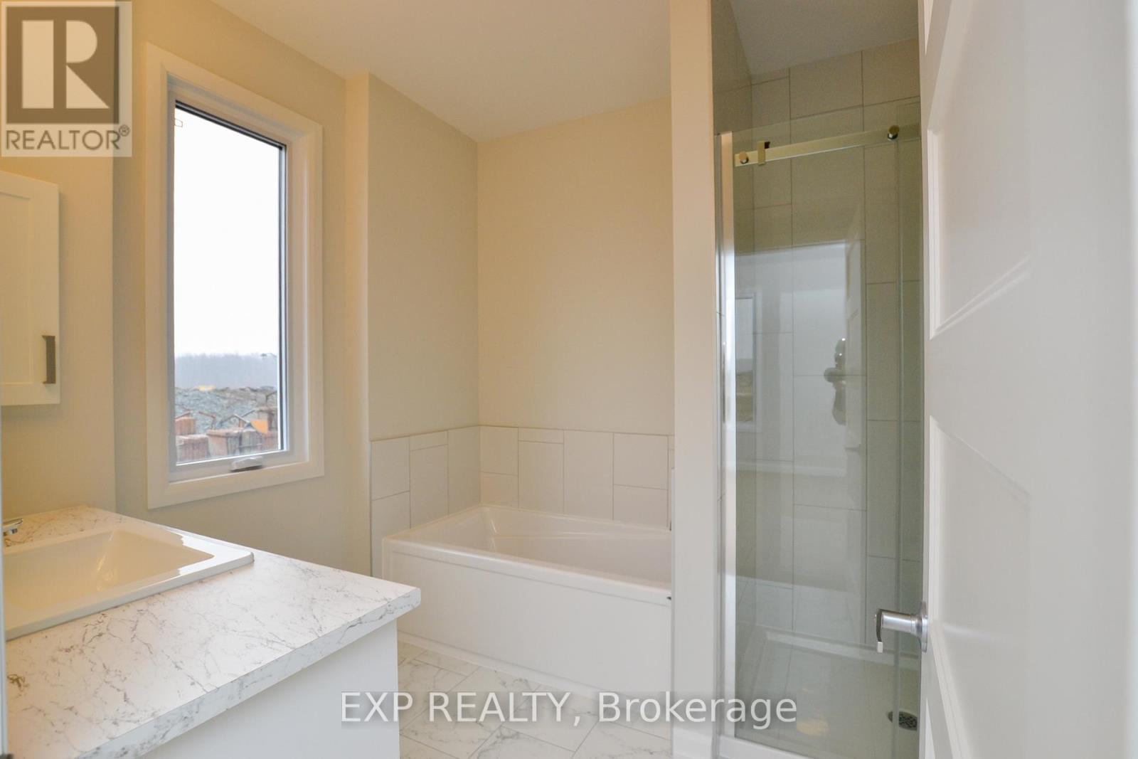 310 Turquoise Street, Clarence-Rockland, Ontario  K4K 0L5 - Photo 9 - X12506522