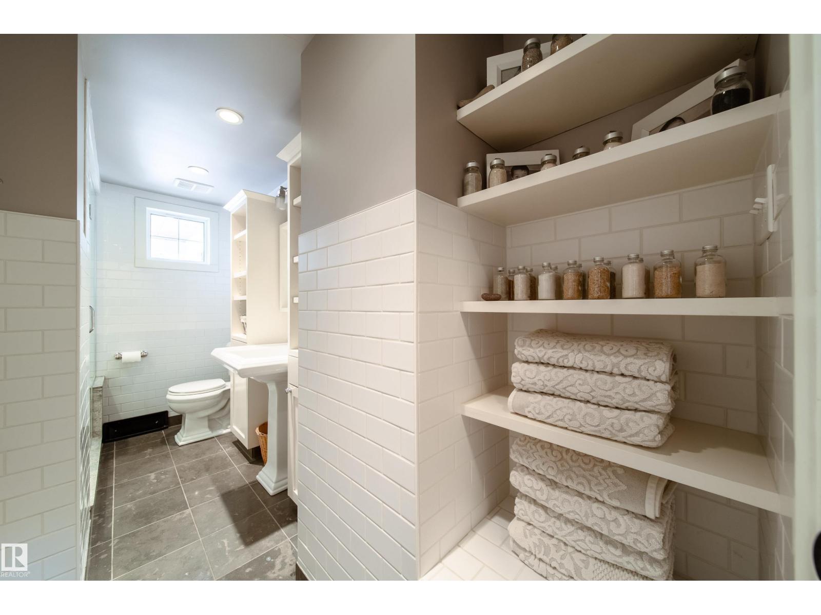 8332 120 St NW, Edmonton, Alberta  T6G 1X2 - Photo 22 - E4477526