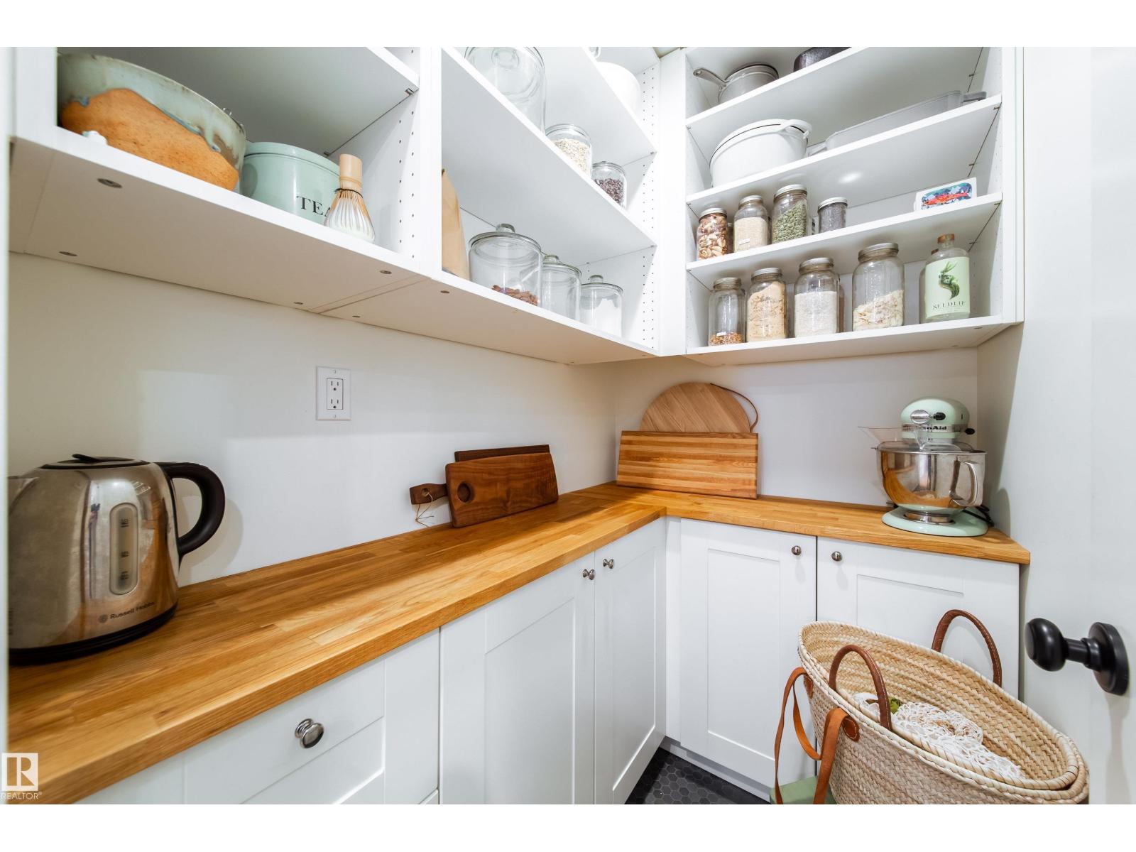 8332 120 St NW, Edmonton, Alberta  T6G 1X2 - Photo 19 - E4477526