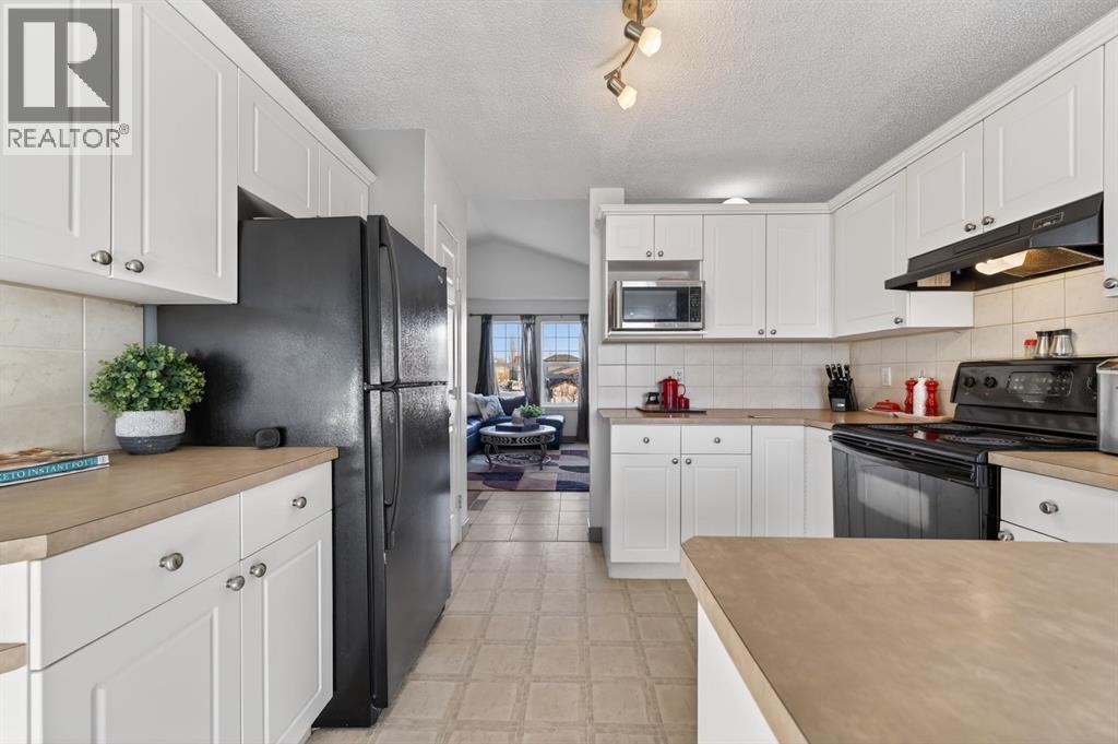 131 Covepark Place Ne, Calgary, Alberta  T3K 6A1 - Photo 11 - A2288121