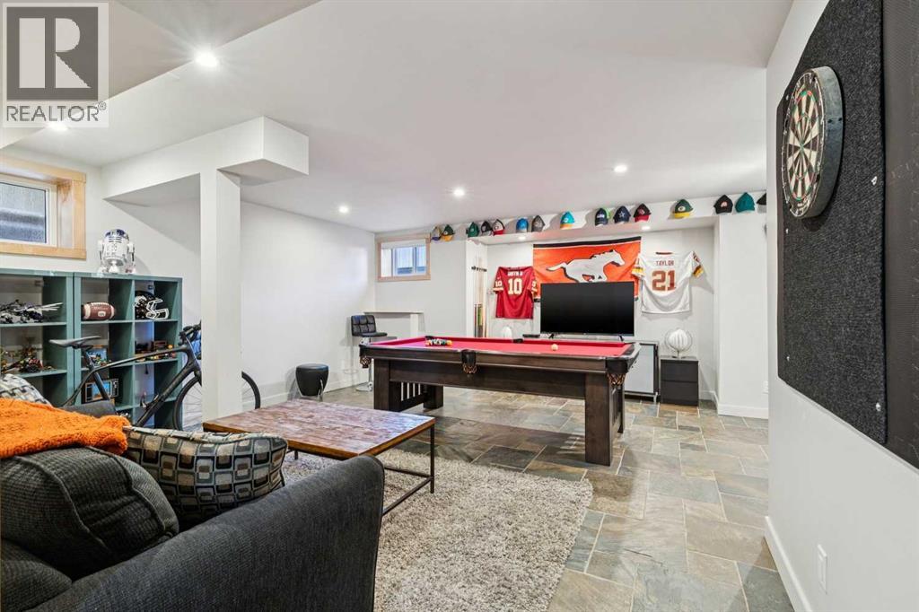 2407 Westmount Road Nw, Calgary, Alberta  T2N 3N9 - Photo 35 - A2288285