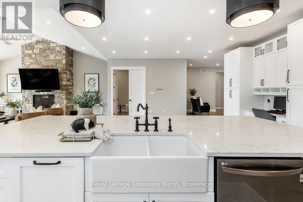 429540 8th B Concession, Grey Highlands, Ontario  N0C 1M0 - Photo 16 - X12709908