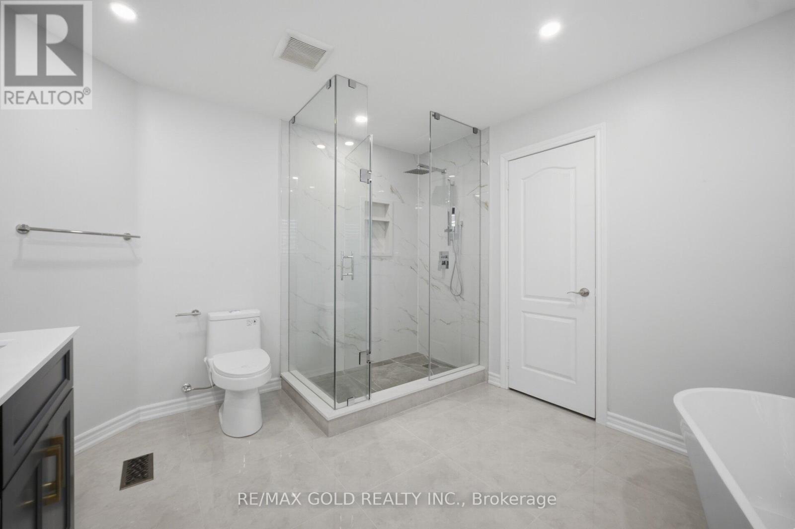 7059 Magistrate Terrace, Mississauga, Ontario  L5W 1E5 - Photo 28 - W13003768