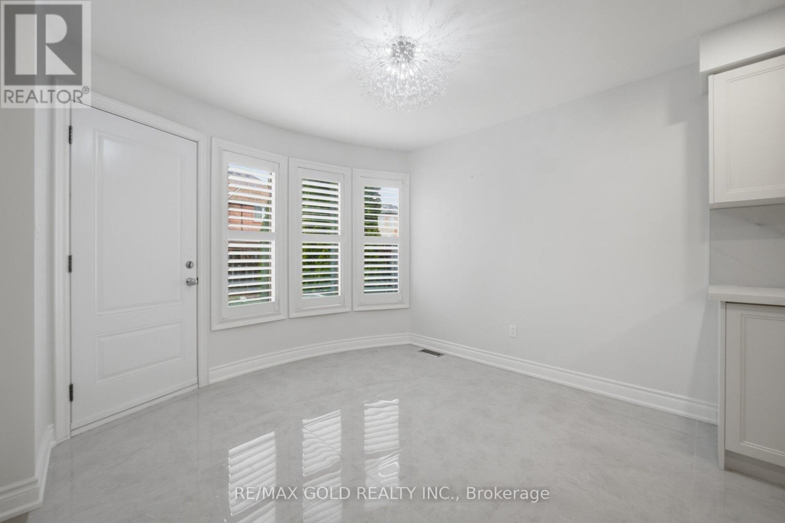 7059 Magistrate Terrace, Mississauga, Ontario  L5W 1E5 - Photo 19 - W13003768