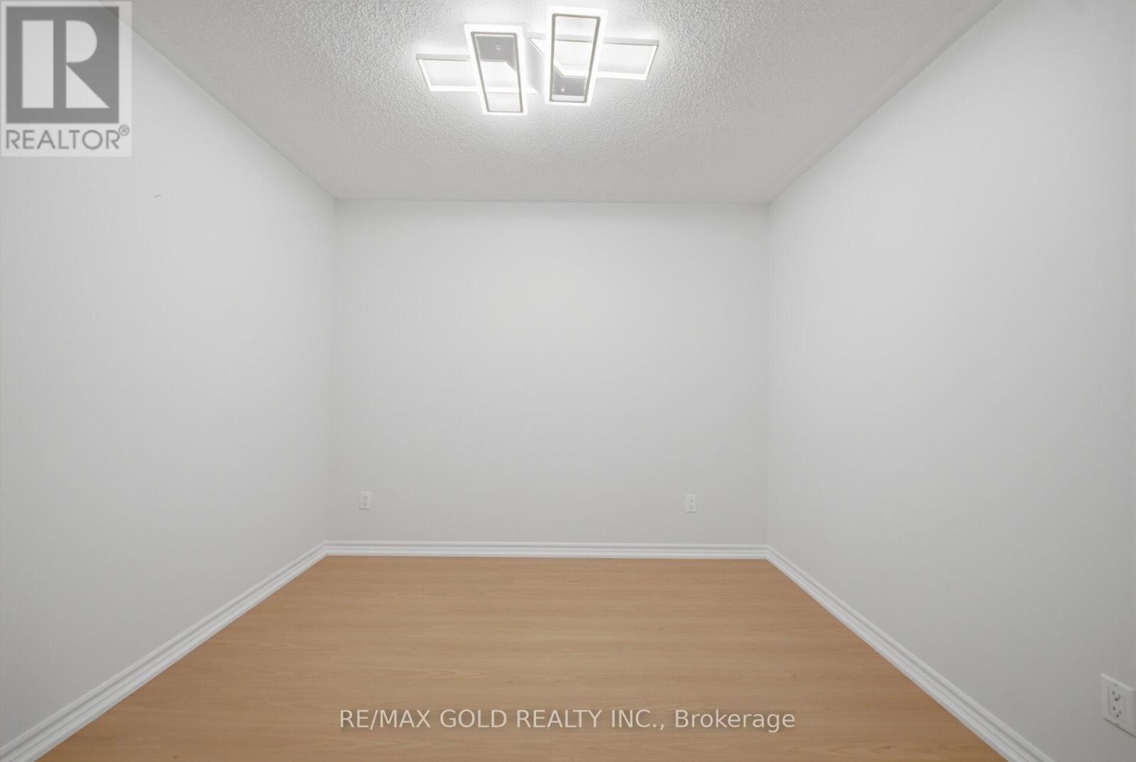 7059 Magistrate Terrace, Mississauga, Ontario  L5W 1E5 - Photo 9 - W13003768