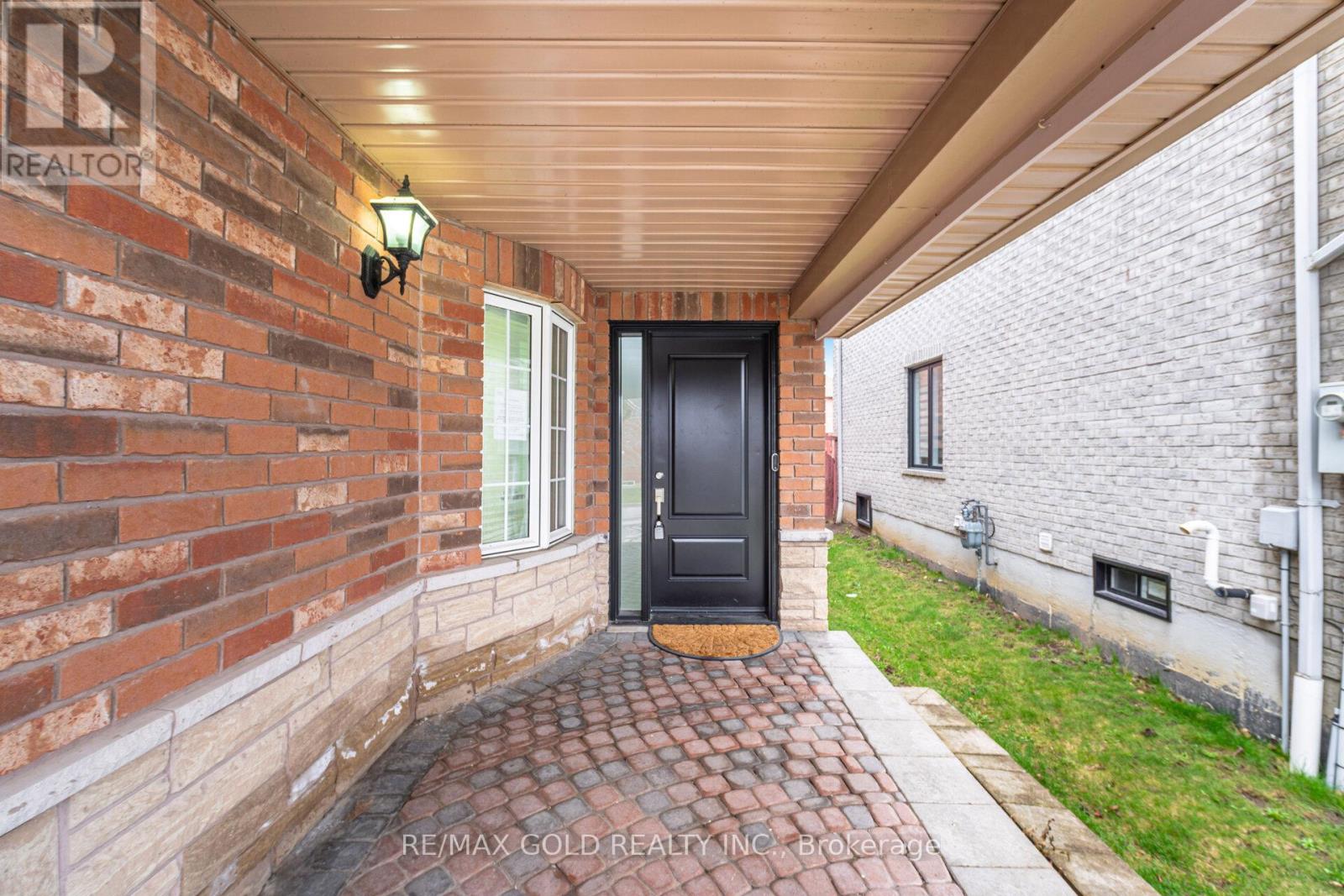 7059 Magistrate Terrace, Mississauga, Ontario  L5W 1E5 - Photo 8 - W13003768