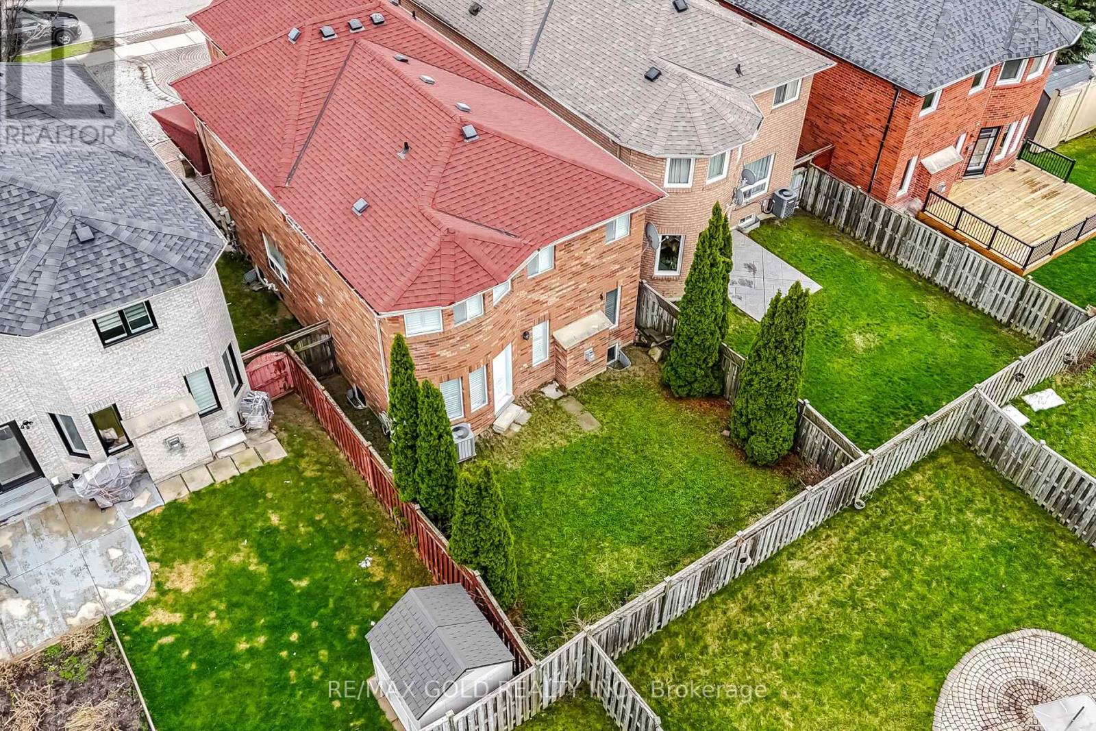 7059 Magistrate Terrace, Mississauga, Ontario  L5W 1E5 - Photo 47 - W13003768