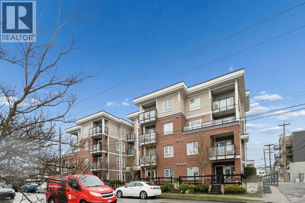 4860 Slocan Street, Vancouver, British Columbia  V5R 2A3 - Photo 1 - R3112576