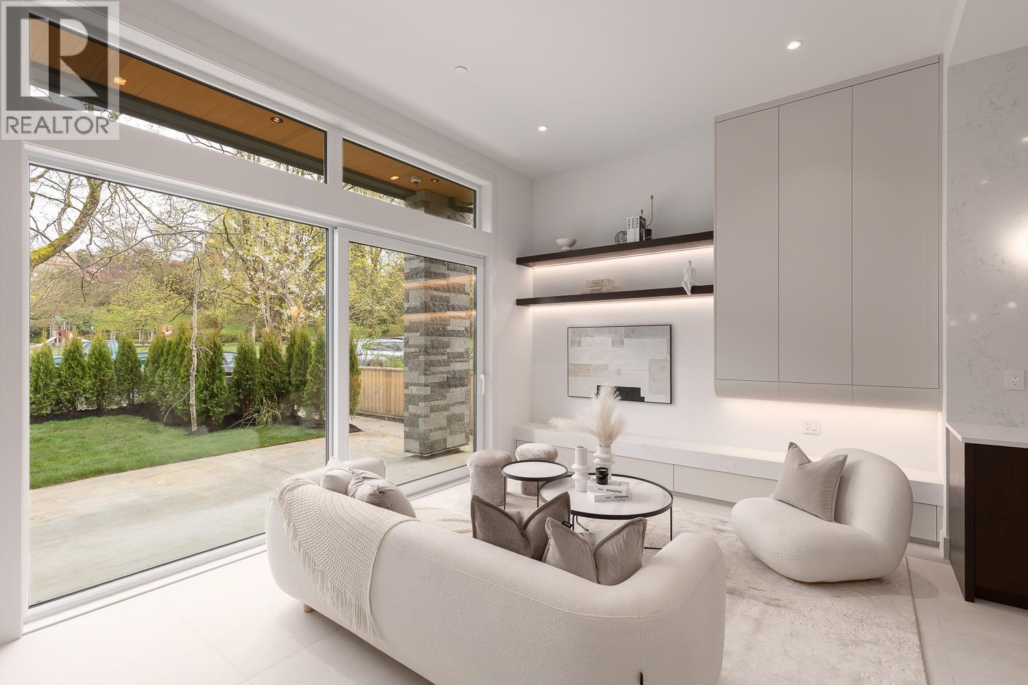 1 3617 W 12th Avenue, Vancouver, British Columbia  V6R 2N5 - Photo 3 - R3112587