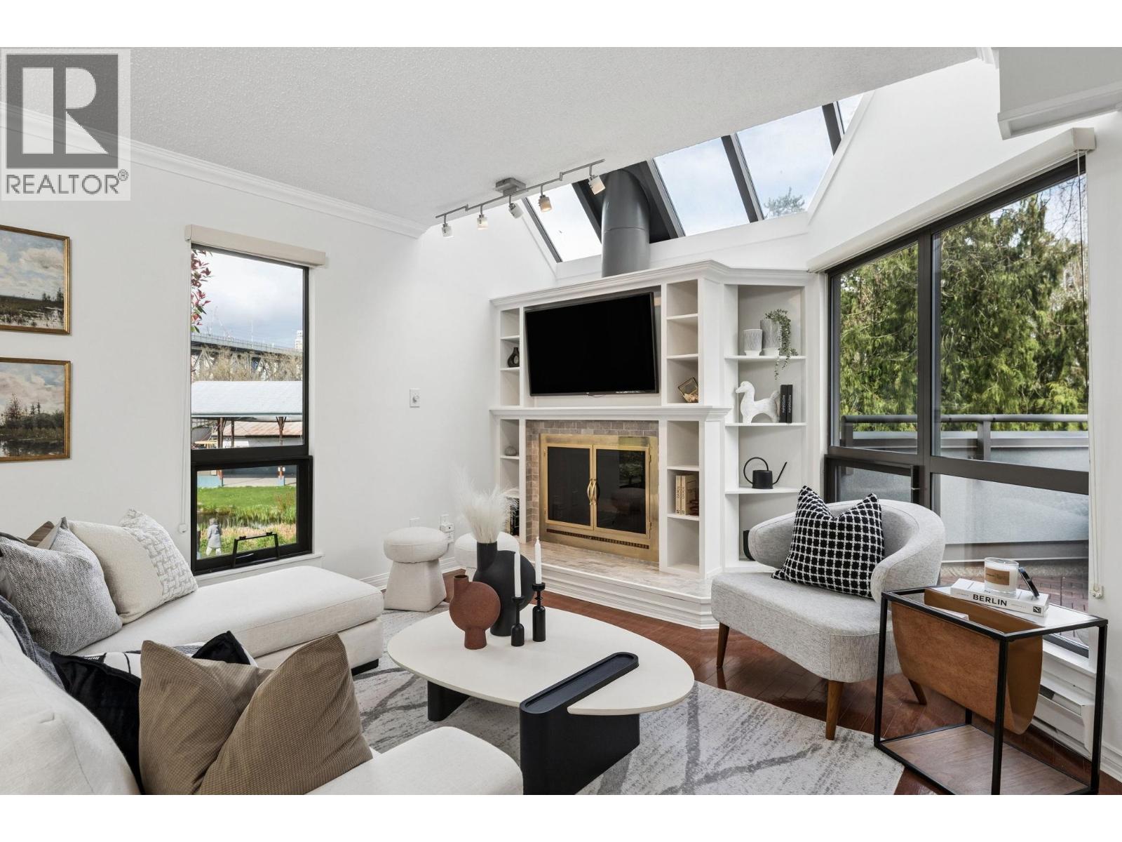 217 1477 Fountain Way, Vancouver, British Columbia  V6H 3W9 - Photo 2 - R3112589