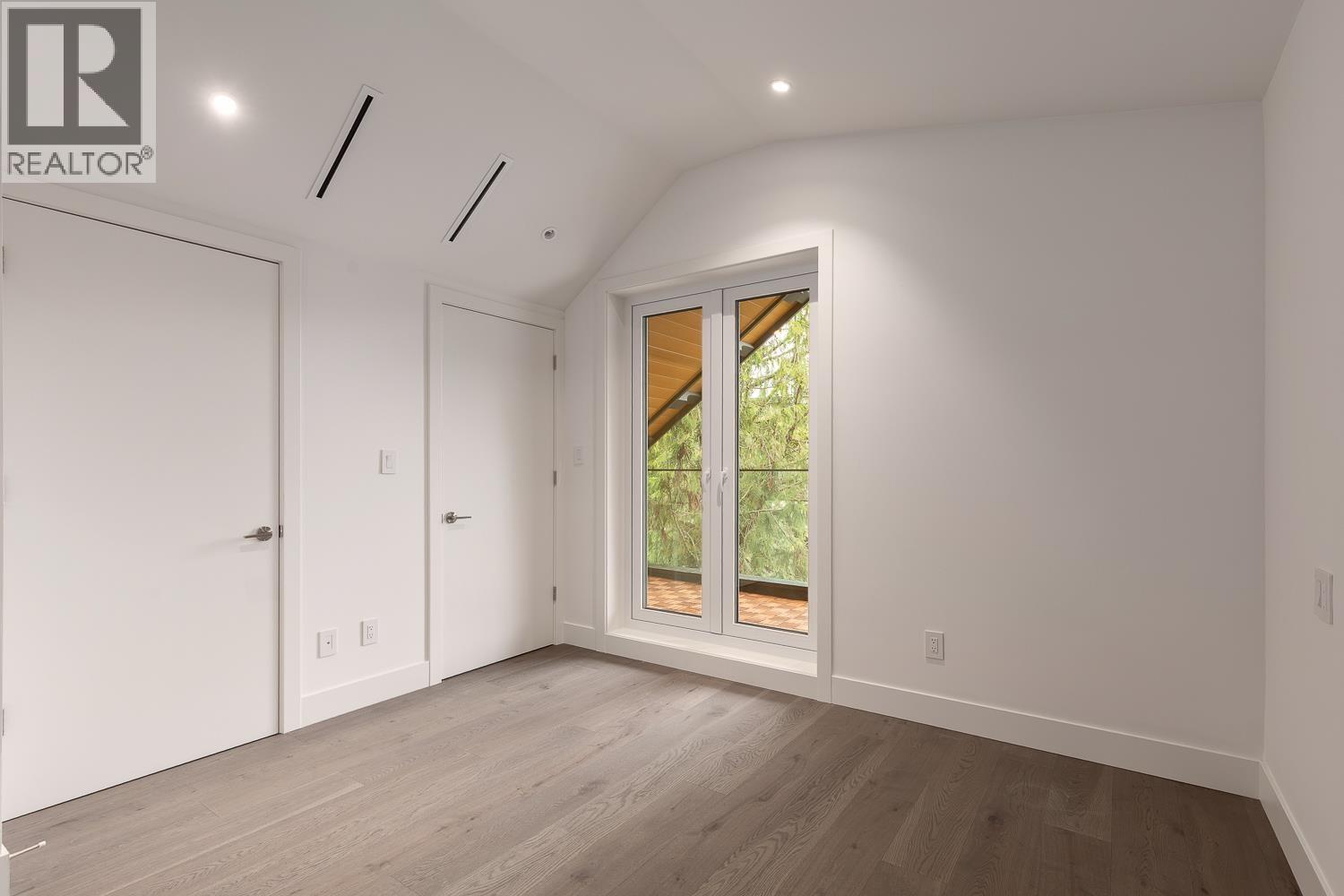 2 3617 W 12th Avenue, Vancouver, British Columbia  V6R 2N5 - Photo 17 - R3112598