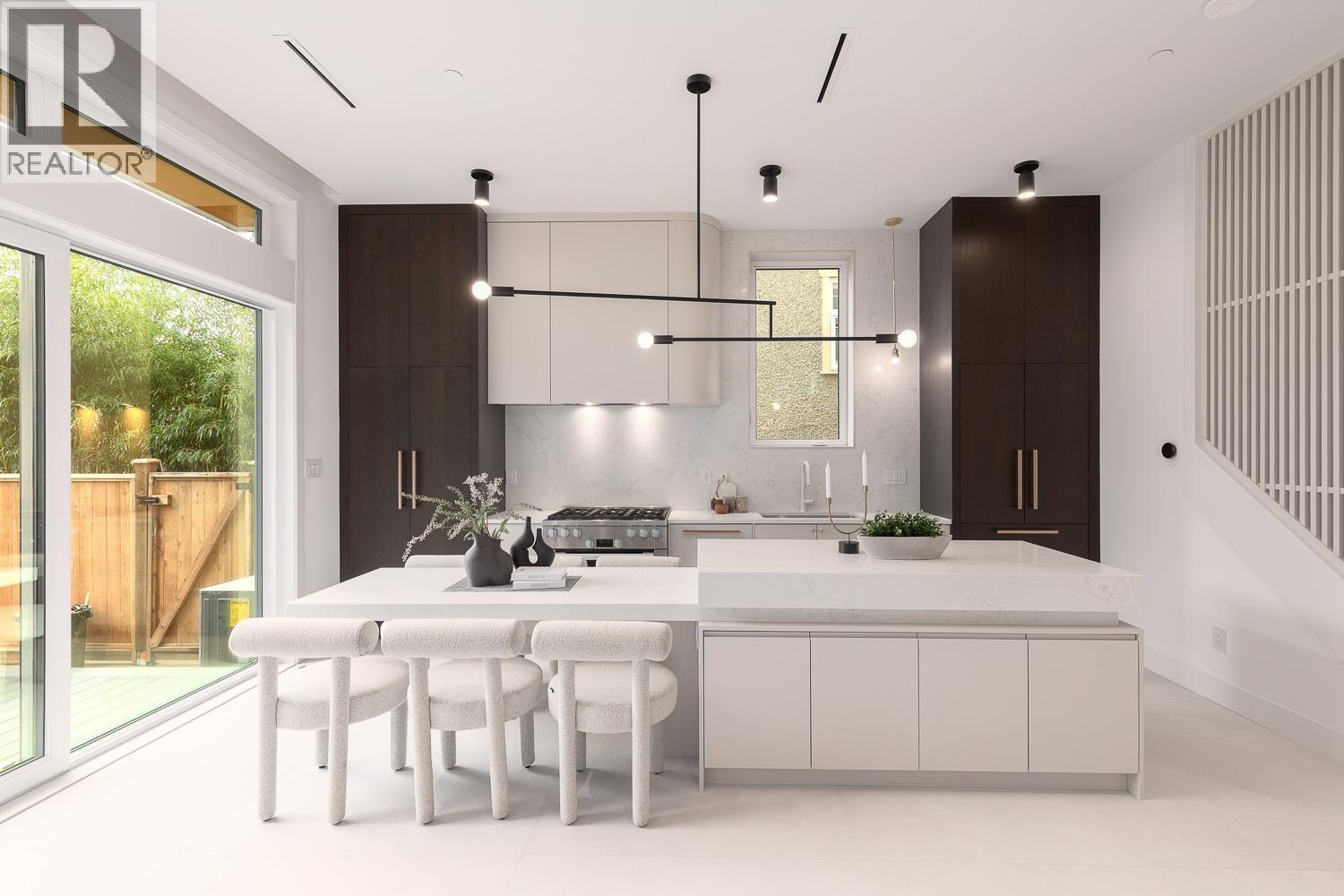 2 3617 W 12th Avenue, Vancouver, British Columbia  V6R 2N5 - Photo 5 - R3112598