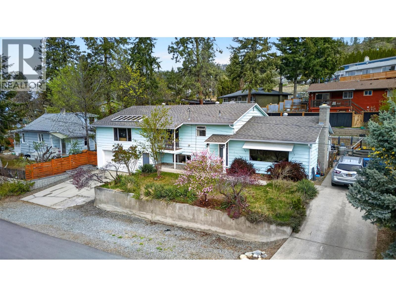 716 Mosley Place, Okanagan Falls, British Columbia