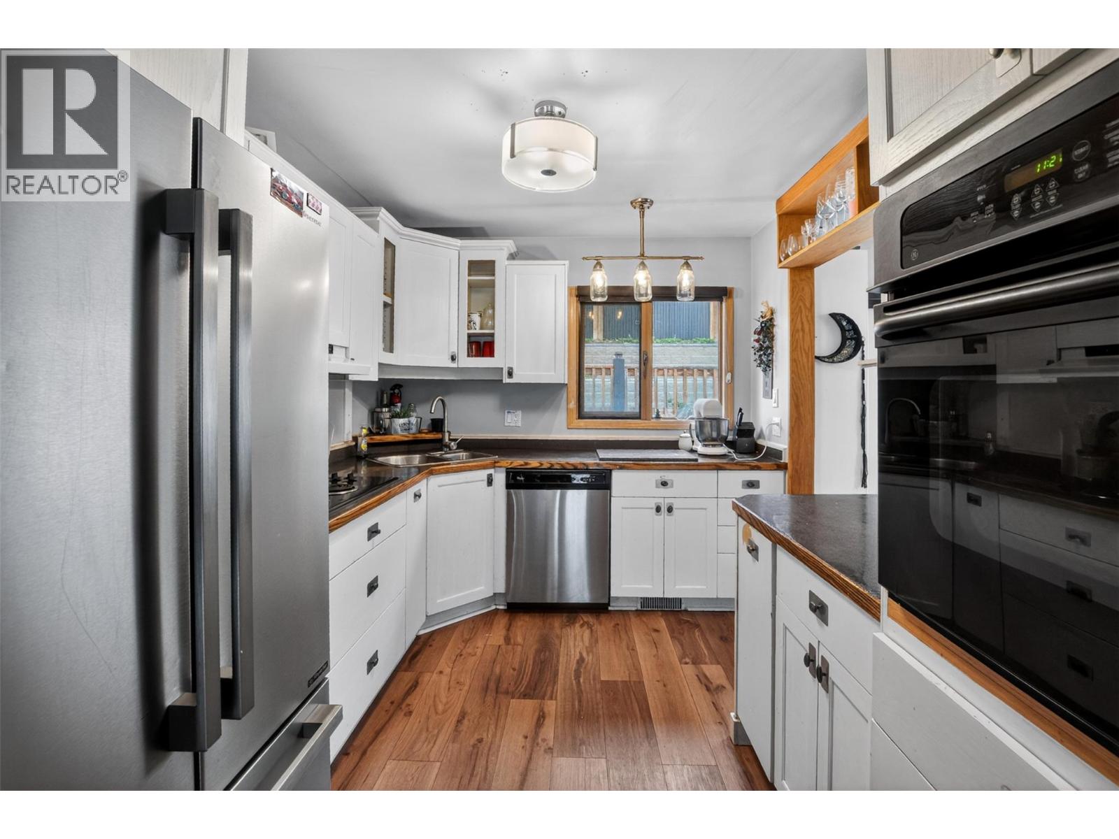 716 Mosley Place, Okanagan Falls, British Columbia  V0H 1R0 - Photo 7 - 10383483