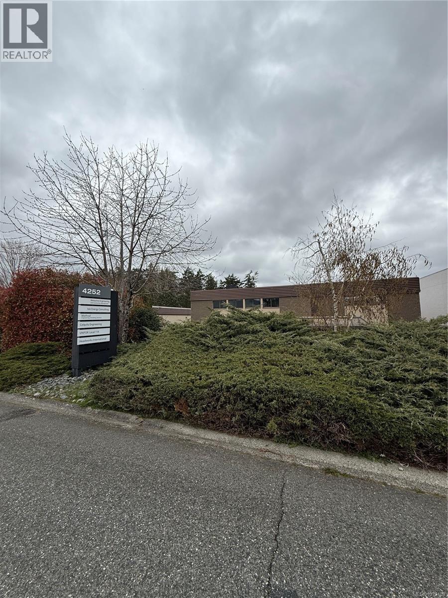 200 4252 Commerce Cir, Saanich, British Columbia  V8Z 4M2 - Photo 12 - 1032108