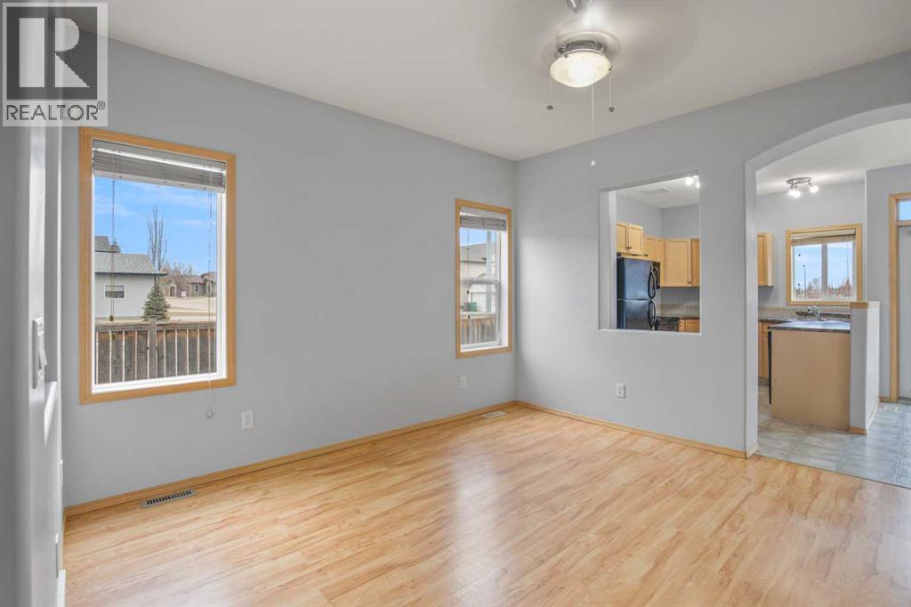 1 Ivey Close, Red Deer, Alberta  T4R 3N2 - Photo 5 - A2301634