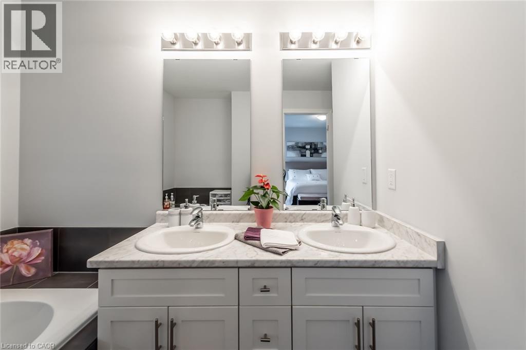 98 Shoreview Place Unit# 42, Stoney Creek, Ontario  L8E 0J4 - Photo 32 - 40821573