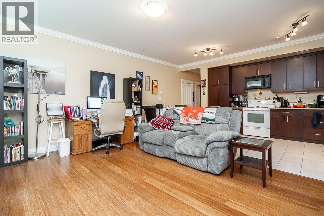 1935 Brunette Avenue, Coquitlam, British Columbia  V3K 1H8 - Photo 23 - R3112392