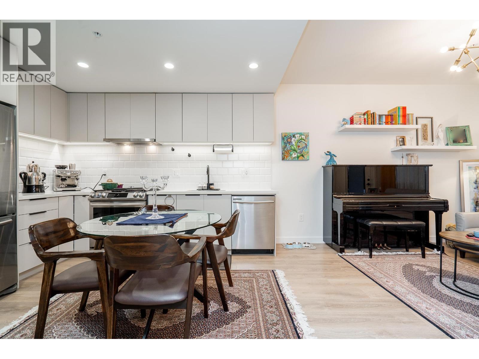 112 3038 St. George Street, Port Moody, British Columbia  V3H 0L3 - Photo 5 - R3112483