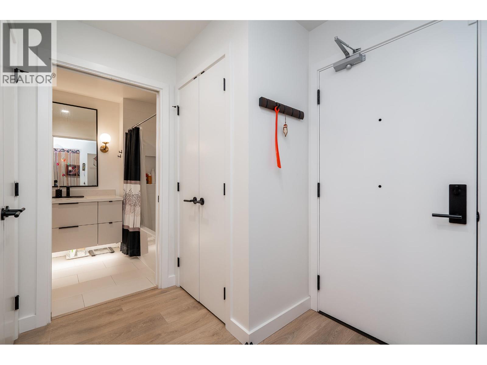 112 3038 St. George Street, Port Moody, British Columbia  V3H 0L3 - Photo 8 - R3112483