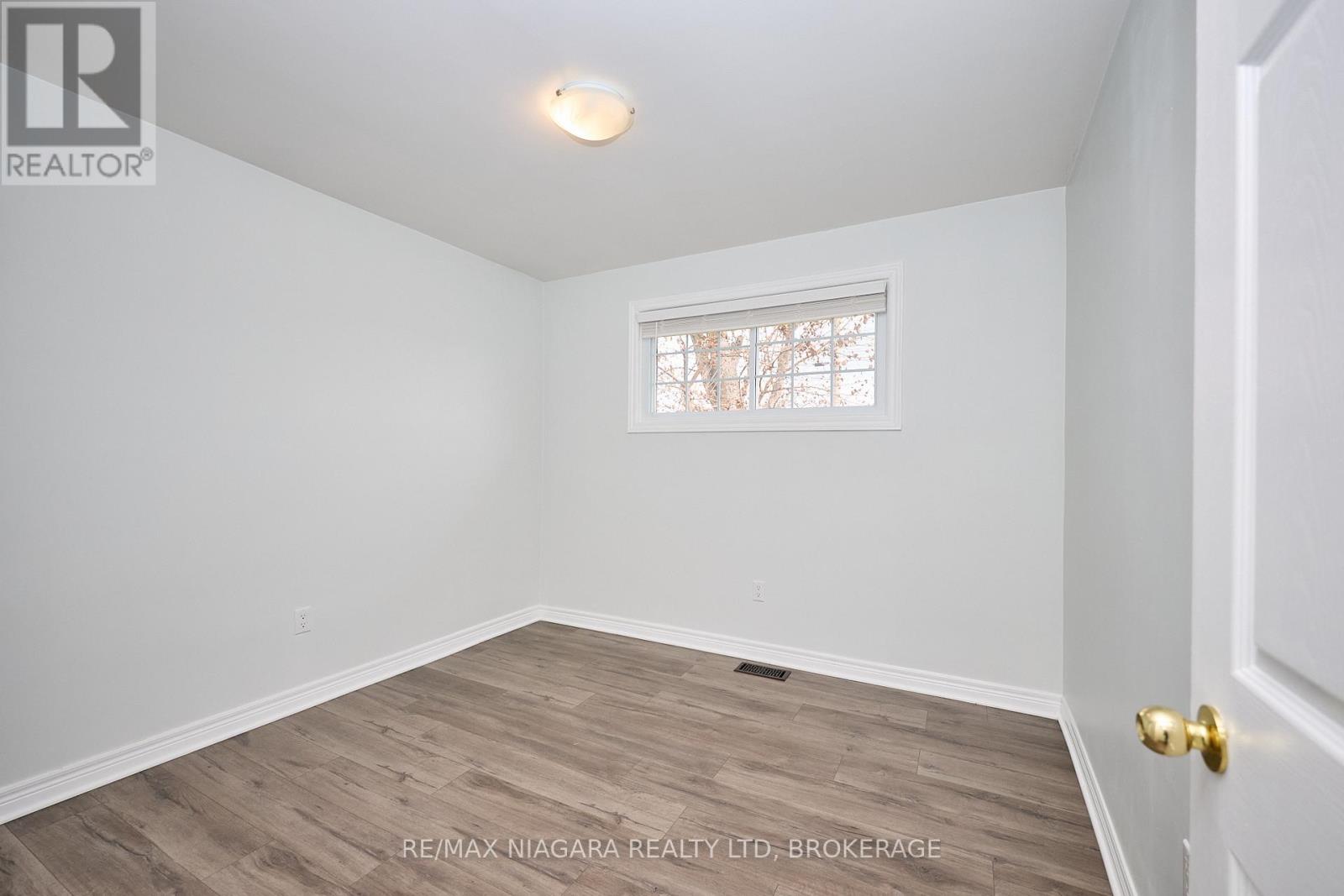 25 Rice Road, Welland, Ontario  L3C 2V4 - Photo 15 - X13009460