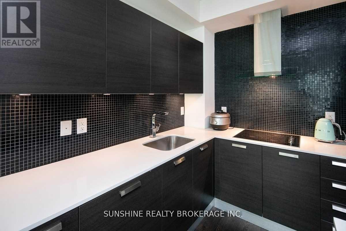 2809 - 9 Bogert Avenue, Toronto, Ontario  M2N 5M6 - Photo 3 - C13010022