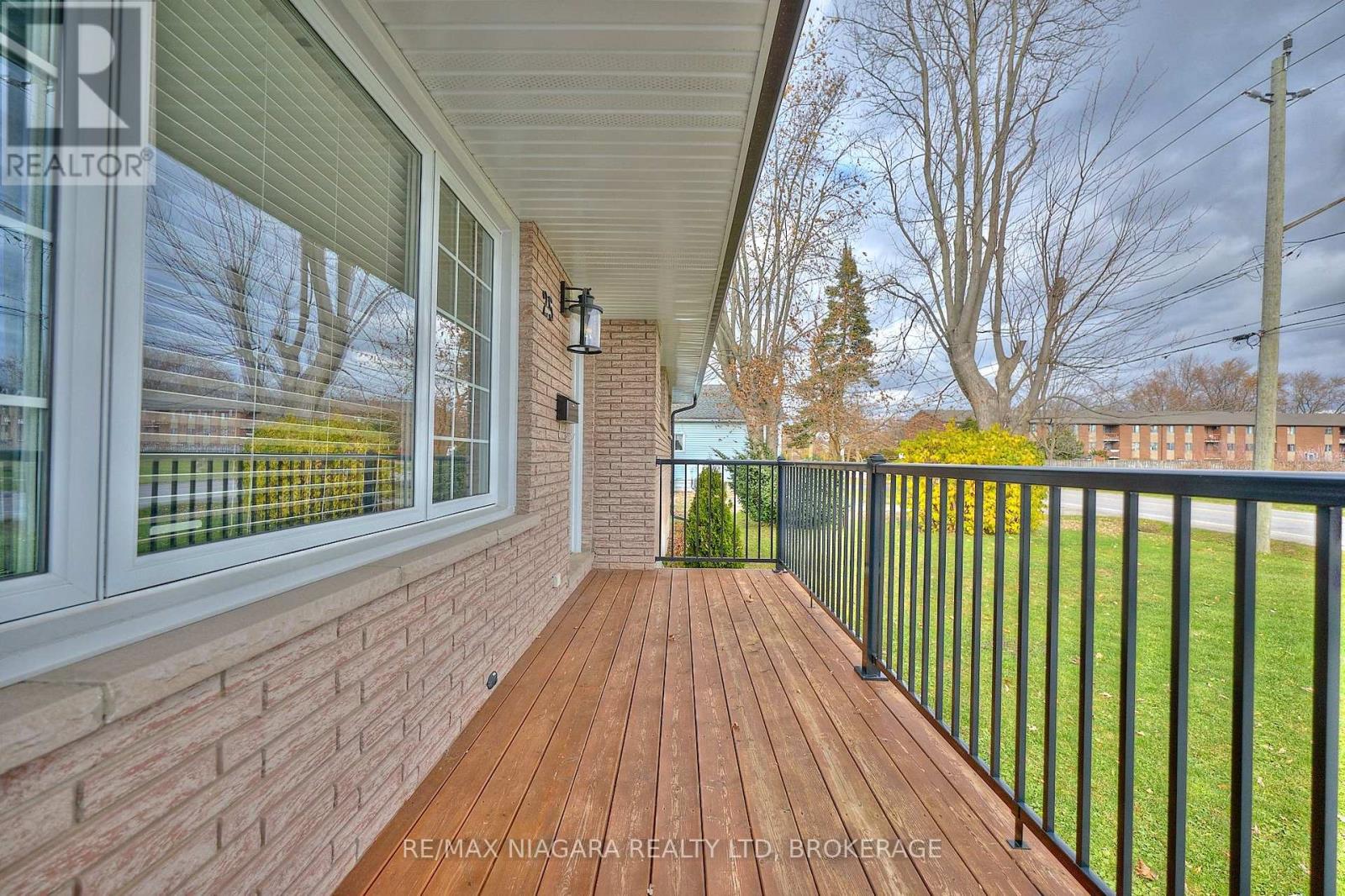 25 Rice Road, Welland, Ontario  L3C 2V4 - Photo 7 - X13009460