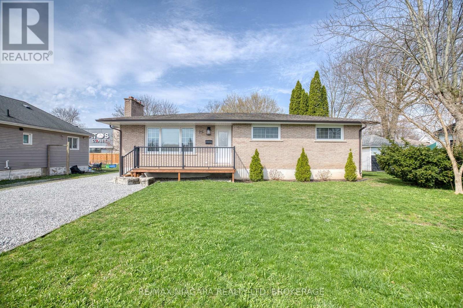 25 Rice Road, Welland, Ontario  L3C 2V4 - Photo 2 - X13009500