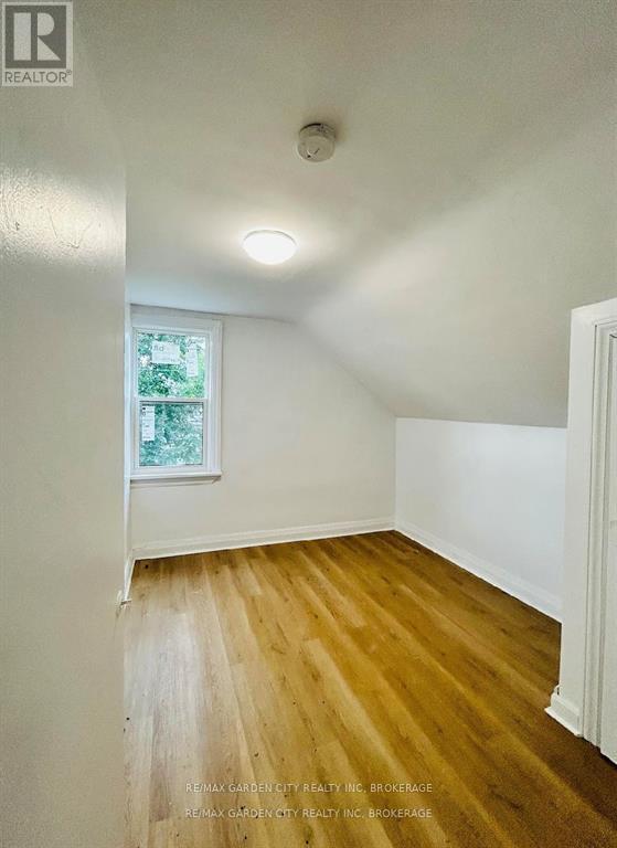 99 Beatrice Street, Welland, Ontario  L3B 2Z2 - Photo 17 - X12983216