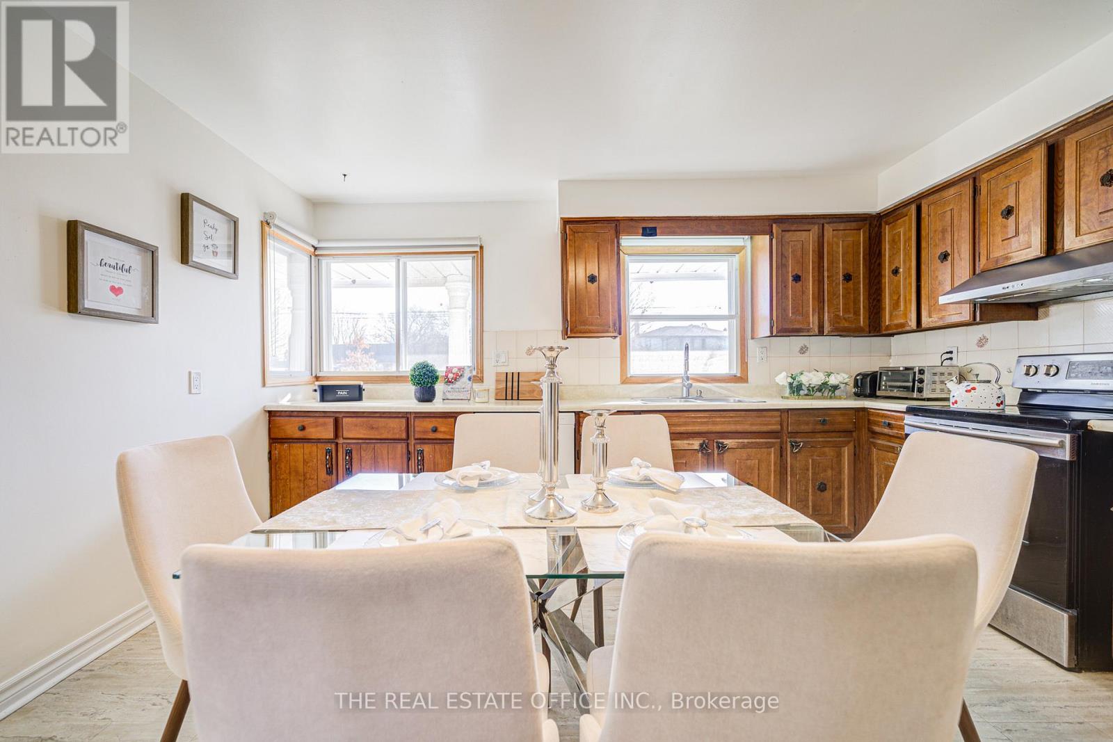 128 Fairglen Avenue, Toronto, Ontario  M1W 1A7 - Photo 10 - E13009994