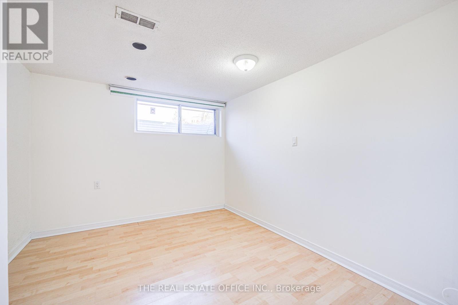 128 Fairglen Avenue, Toronto, Ontario  M1W 1A7 - Photo 35 - E13009994