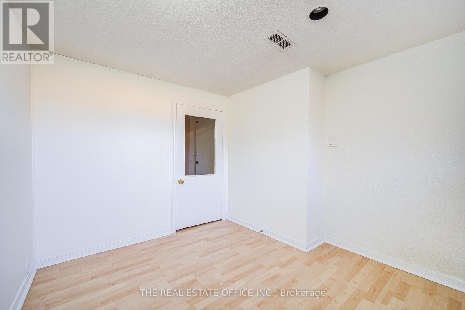 128 Fairglen Avenue, Toronto, Ontario  M1W 1A7 - Photo 36 - E13009994