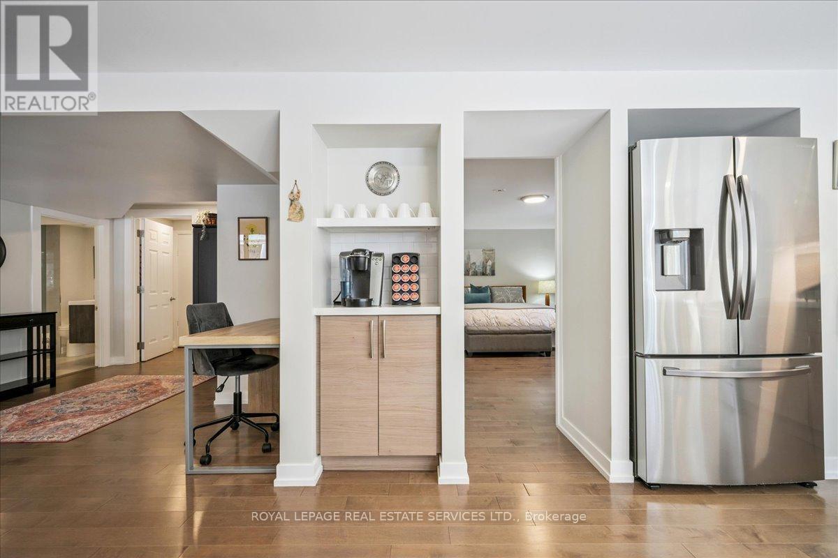 1466 Flaminia Court, Mississauga, Ontario  L5J 3Z6 - Photo 32 - W12811960