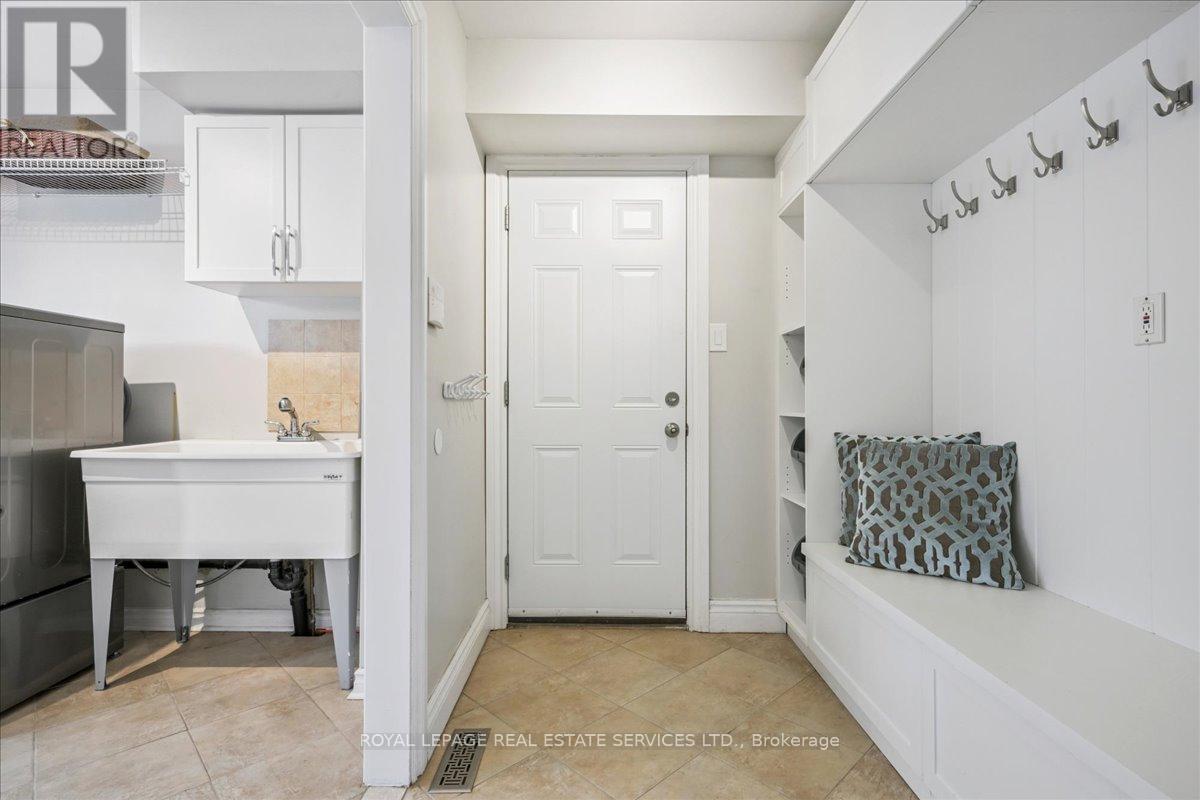 1466 Flaminia Court, Mississauga, Ontario  L5J 3Z6 - Photo 15 - W12811960