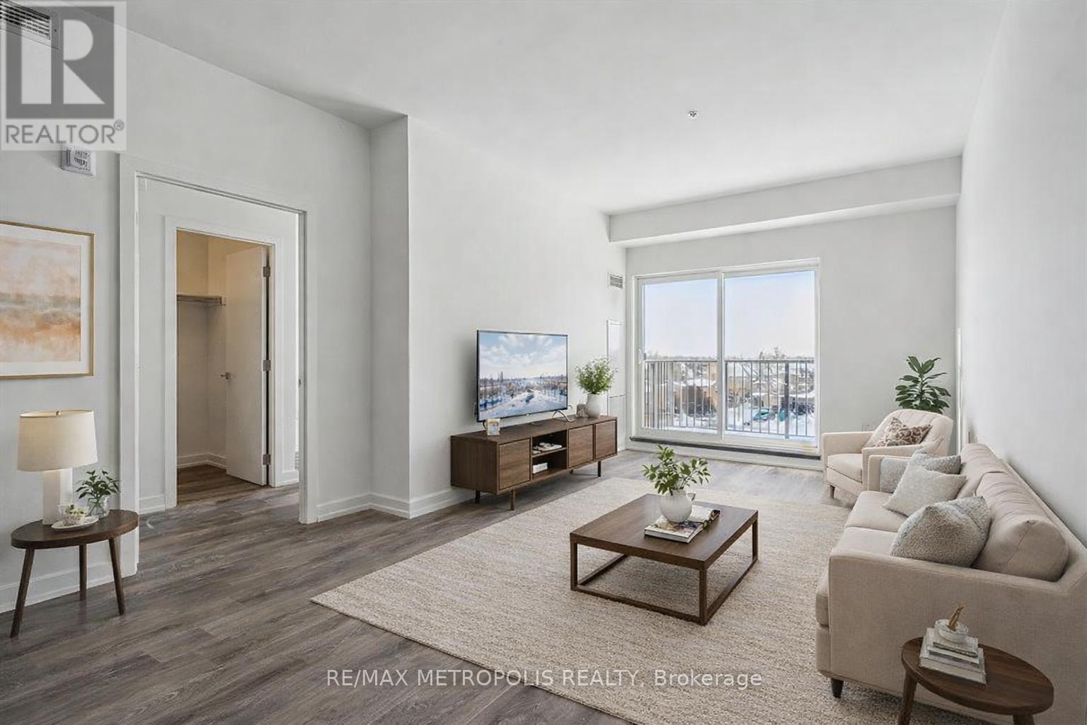 422 - 430 ESSA ROAD, Barrie, Ontario