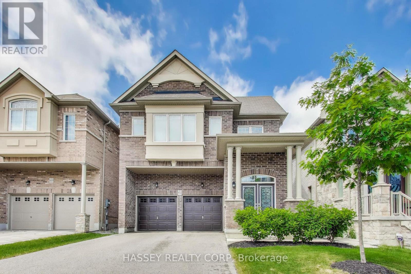 852 Elvidge Trail, Newmarket (Woodland Hill), Ontario  L3X 0J7 - Photo 1 - N13010026