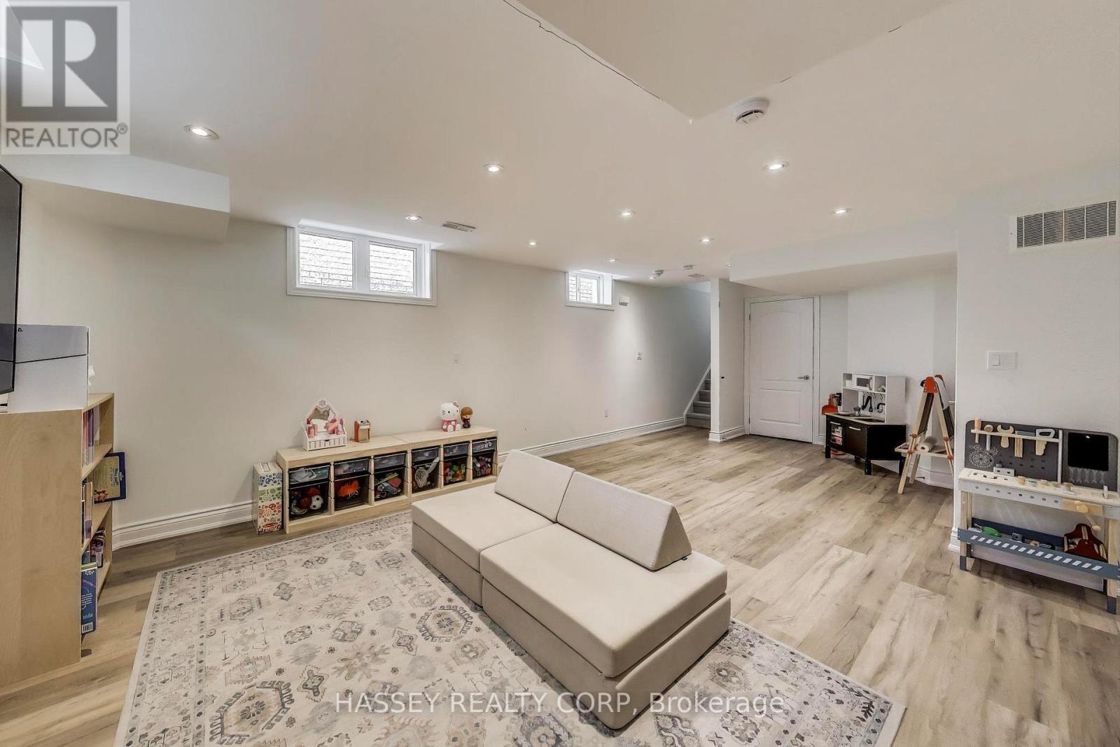 852 Elvidge Trail, Newmarket (Woodland Hill), Ontario  L3X 0J7 - Photo 34 - N13010026